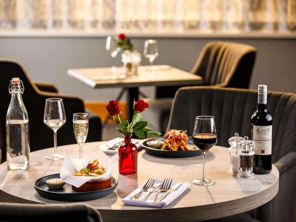 Hotel & Dining Discounts Harlow Playhouse